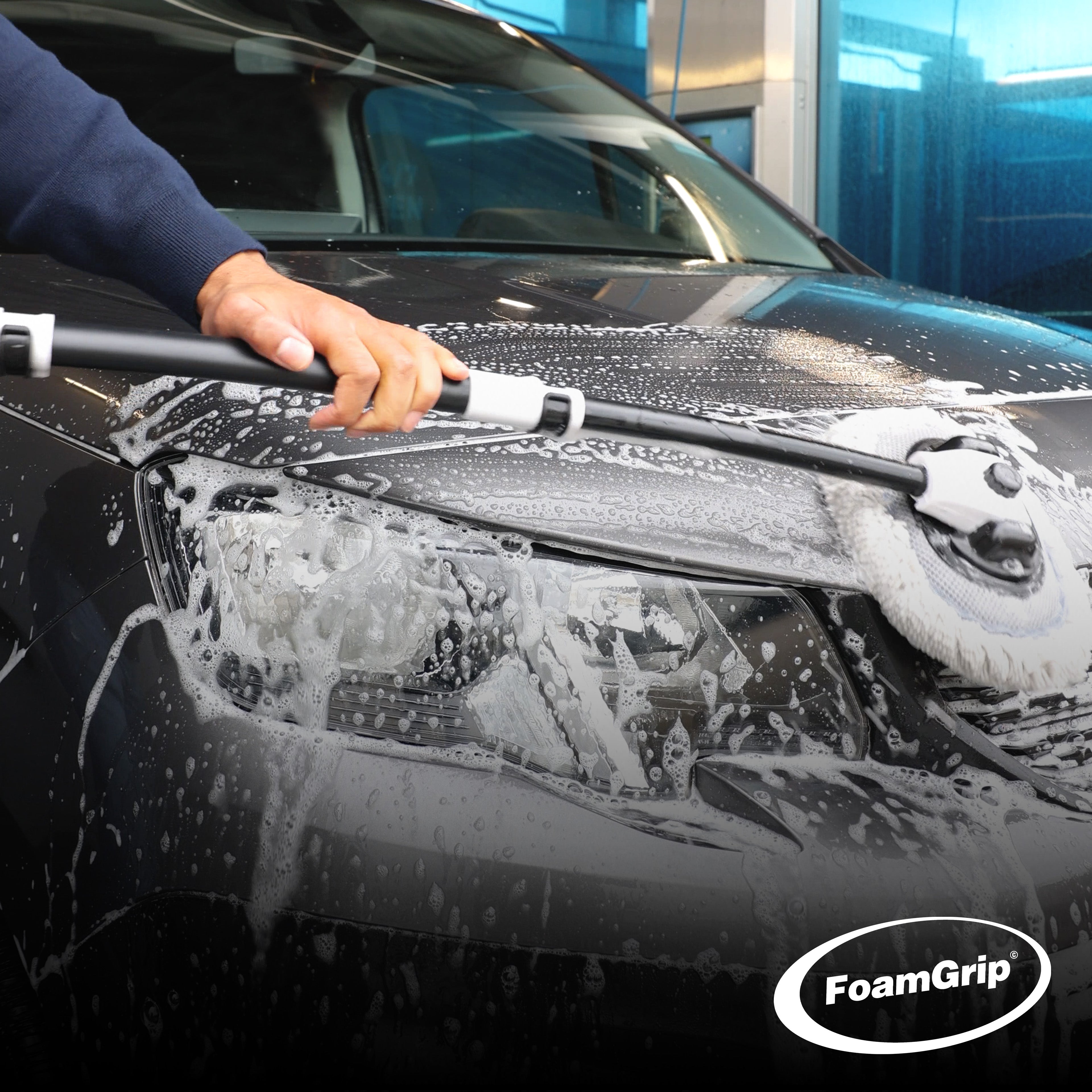 Drie redenen om je auto te wassen met een microvezel wasborstel